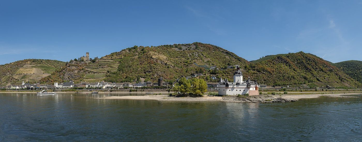 The Rhine at Kaub, where the river’s most closely watched gauge has fallen to 42 centimeters.